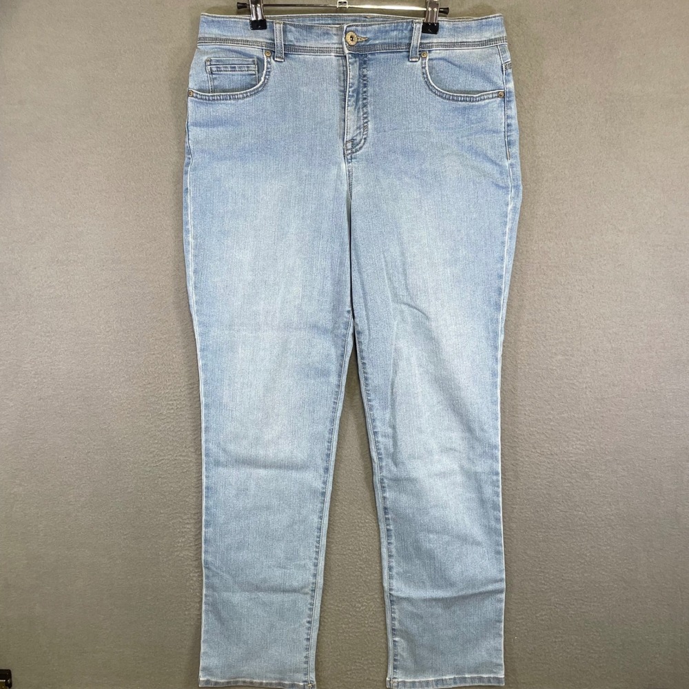 Style & Co Curvy Straight Leg Jeans Women's Size 10 Light Wash Distressed